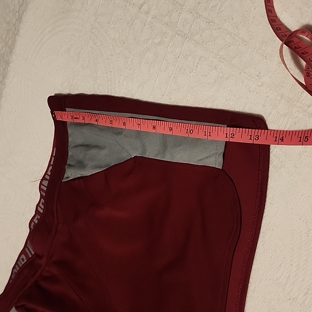 Under armor shorts - Picture 7 of 7
